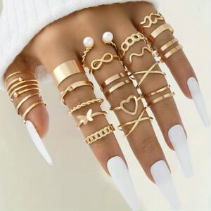 22pcs Boho Rings for Women Teen,Golden Stacking Rings Set Vintage Knuckle Stackable Moon Star Snake Butterfly Heart Flower Leaf Top Finger Rings