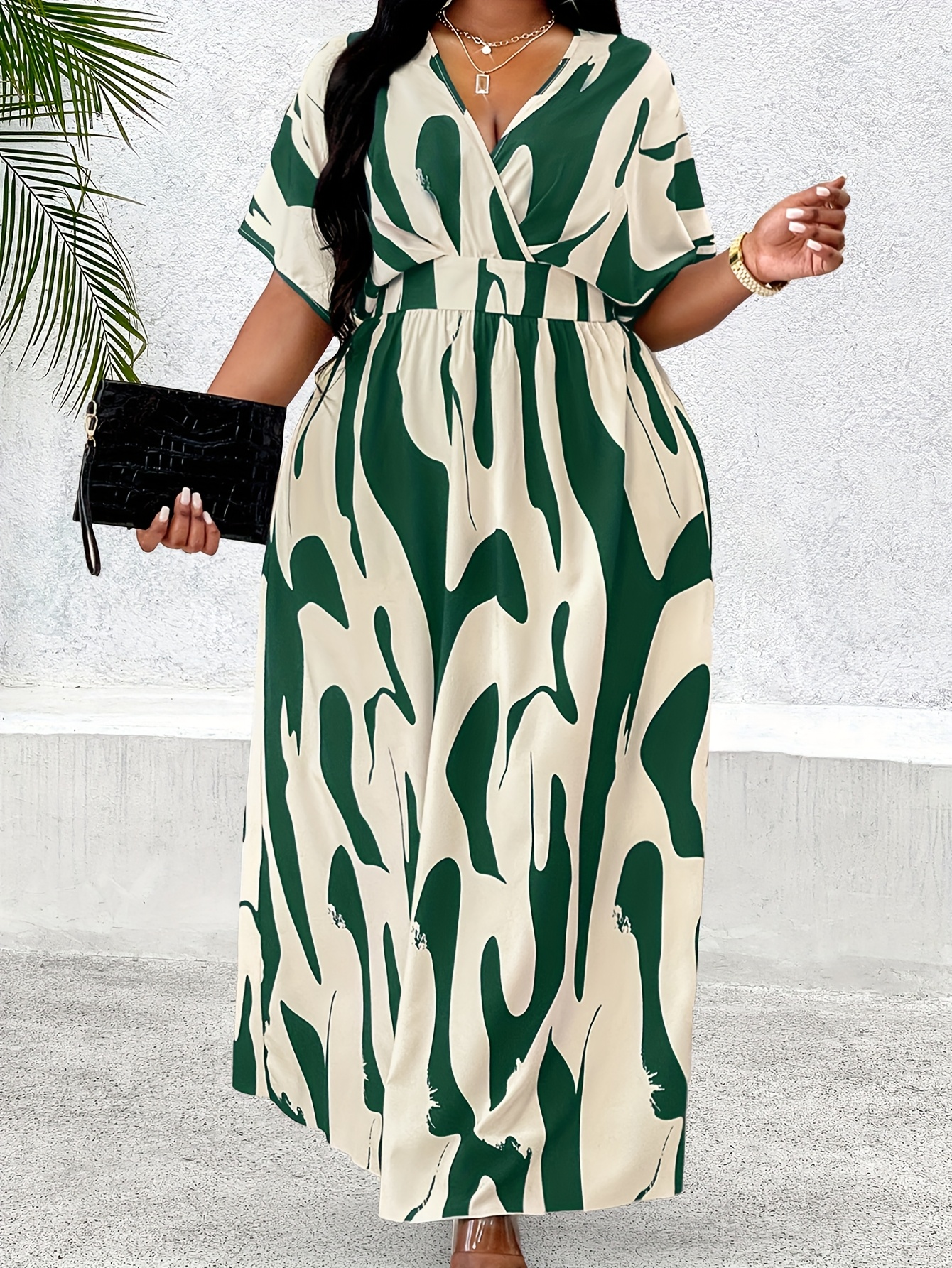 Plus Size - Plus Size - Plus-Size Women'S V-Neck Printed Dress - Image 2